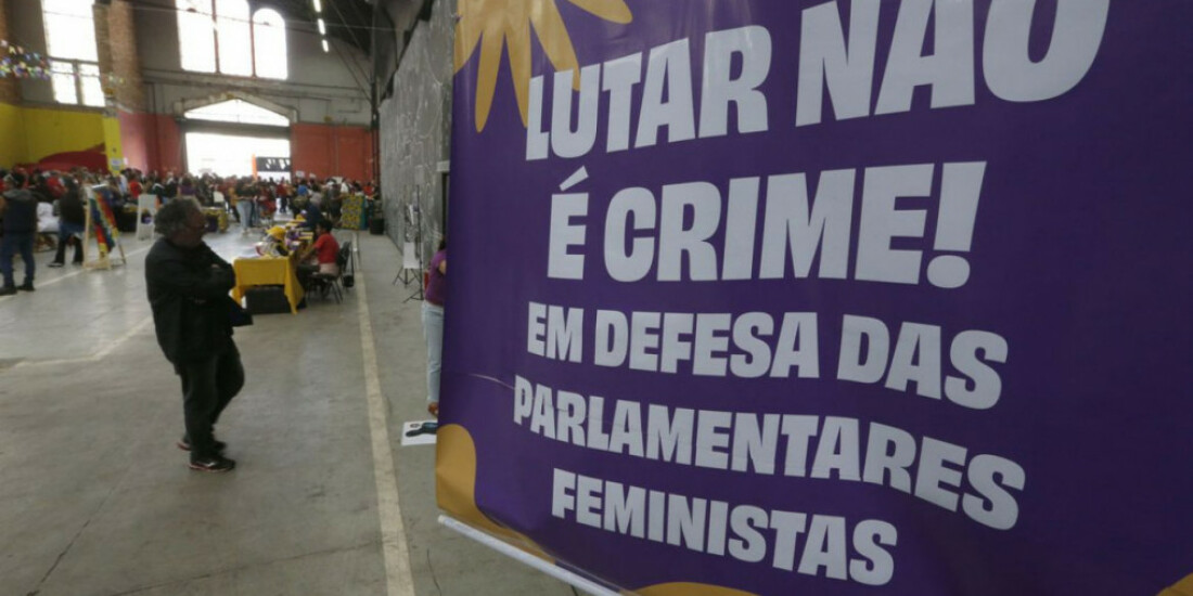 Movimentos fazem ato em defesa do MST e de parlamentares feministas