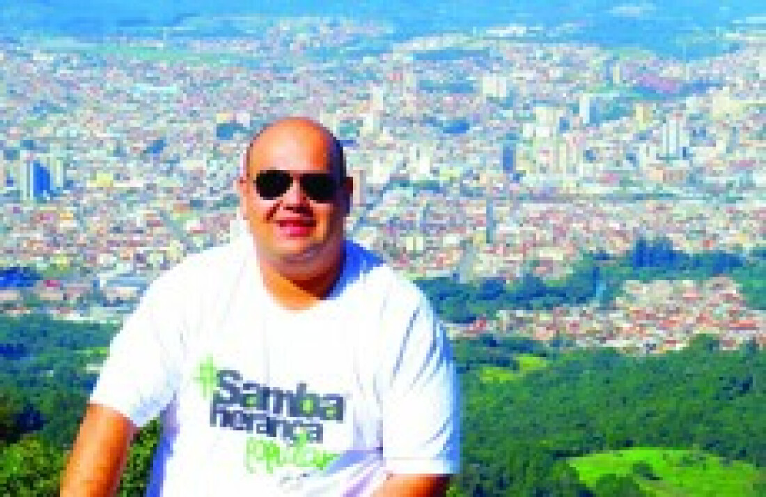 Escolas de samba colorem o Carnaval desde os anos 1970