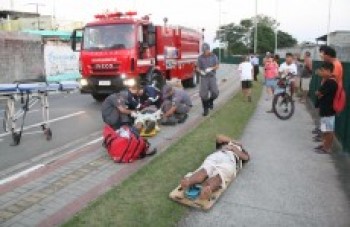 Acidente deixa duas pessoas feridas