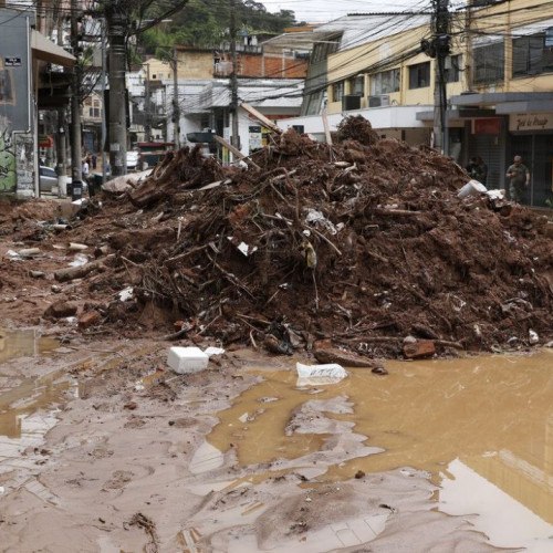 Petrópolis tem 198 mortes e 89 desaparecidos em decorrência da chuva