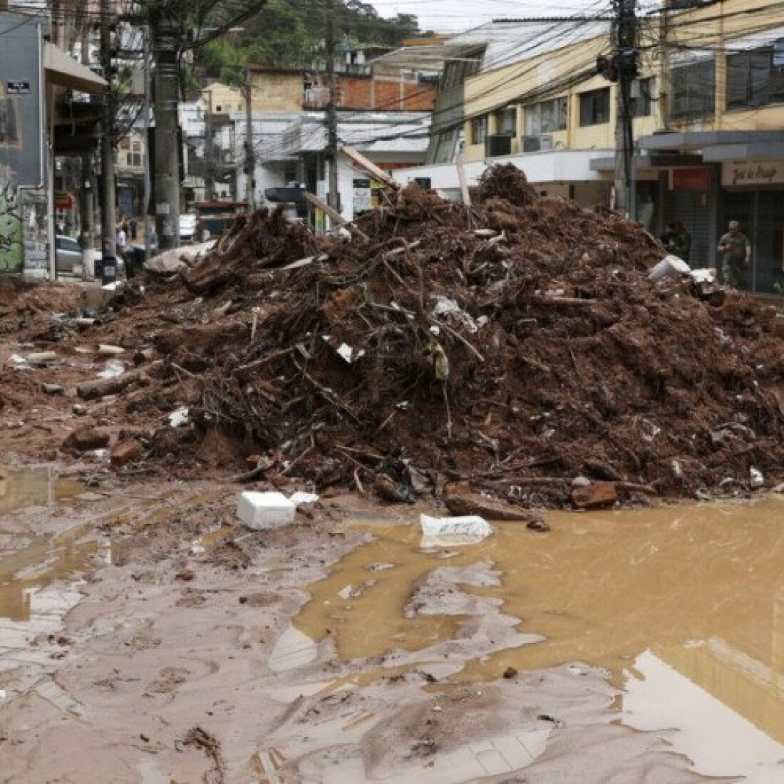 Petrópolis tem 198 mortes e 89 desaparecidos em decorrência da chuva