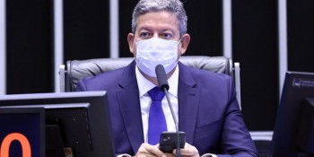 Presidente da Câmara espera votar PL sobre cassinos nesta quarta-feira