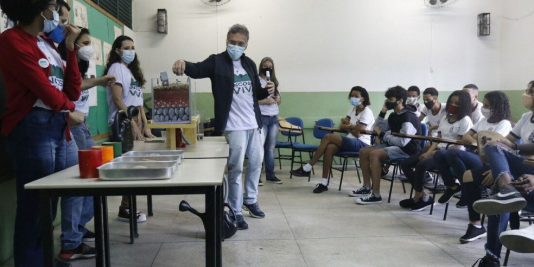 Prêmio oferece US$ 50 mil a escolas de todo o mundo
