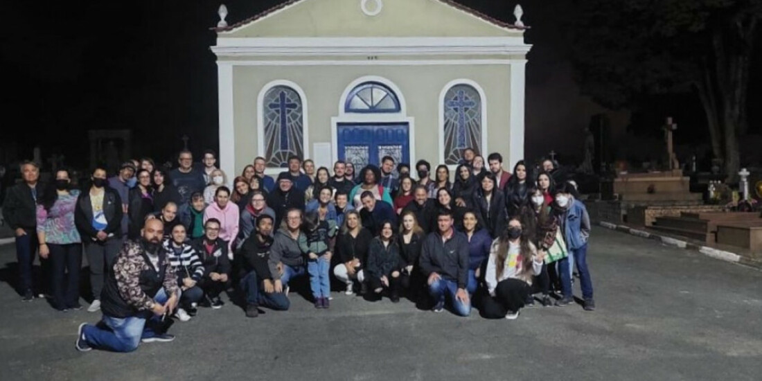 Noites do Mistério realiza visitação ao Cemitério São Salvador