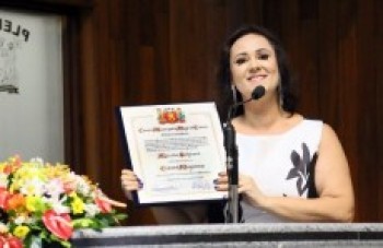 Jornalista Marilei Schiavi recebe título de Cidadã Mogiana