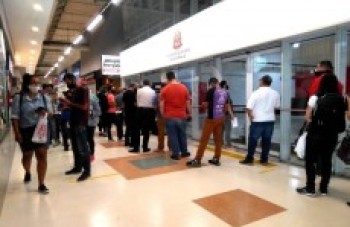 Quase 300 pessoas participam de mutirão para renovar CNH