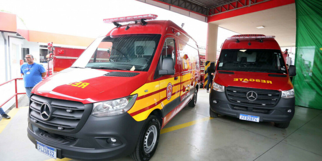Mogi recebe duas viaturas para atender Corpo de Bombeiros