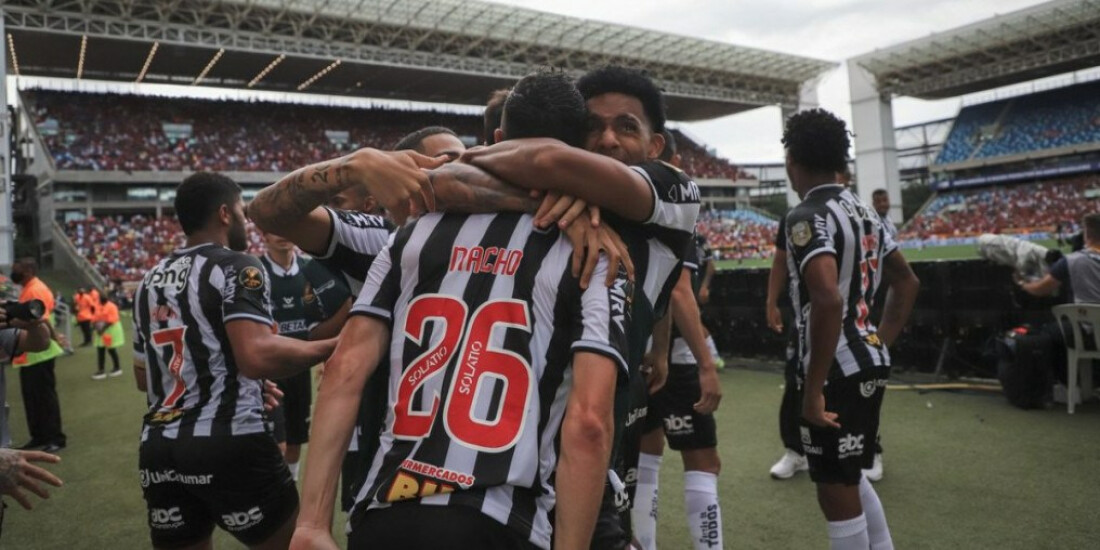 Atlético-MG supera Flamengo nos pênaltis e fatura Supercopa do Brasil
