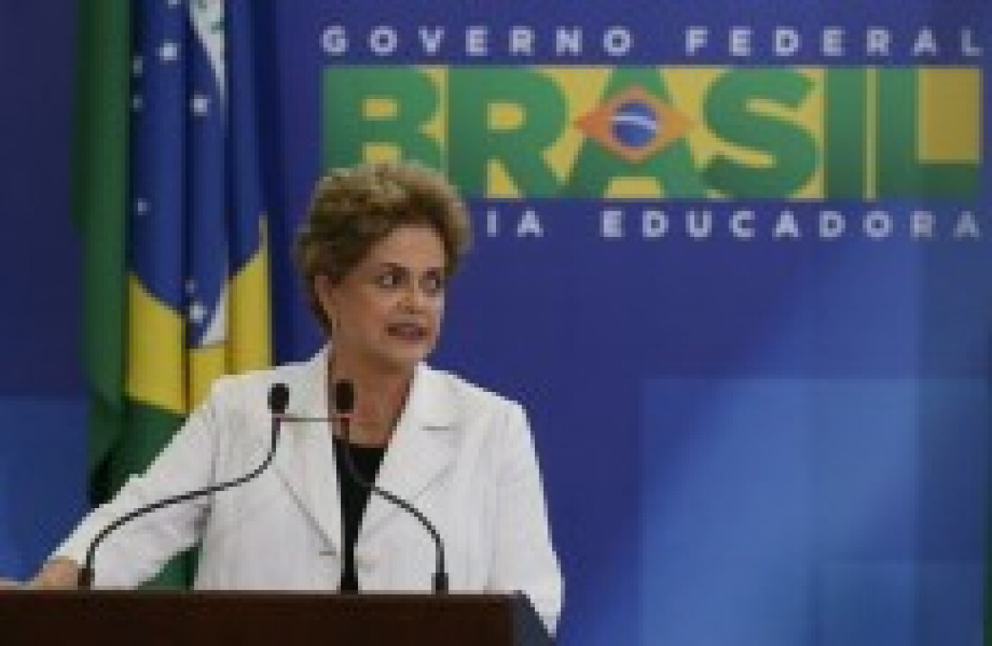 Dilma diz que golpe contra seu mandato tem 'chefe'