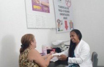 Saúde recebe prêmio por atingir meta no Estado