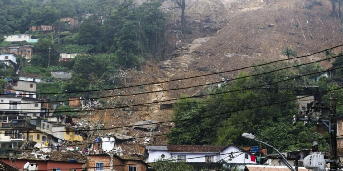Com 113 mortos, Petrópolis volta a enfrentar chuvas e alagamentos