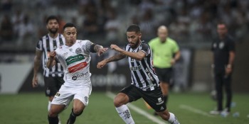 Atlético vence Athletic com pênalti polêmico e vira líder no Mineiro