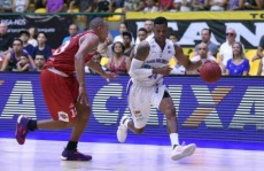 Mogi/Helbor vence de virada e larga na frente contra Ceará