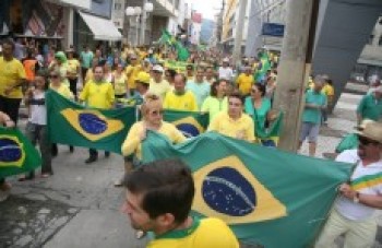 Mogi tem hoje protesto a favor de impeachment
