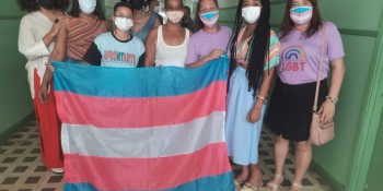 Movimentos sociais discutem transfobia em escola estadual