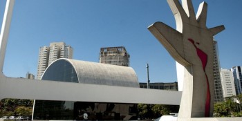 Memorial da América Latina homenageia personalidades da Semana de 22