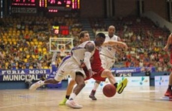 Mogi/Helbor quer pelo menos uma vitória jogando no Ceará