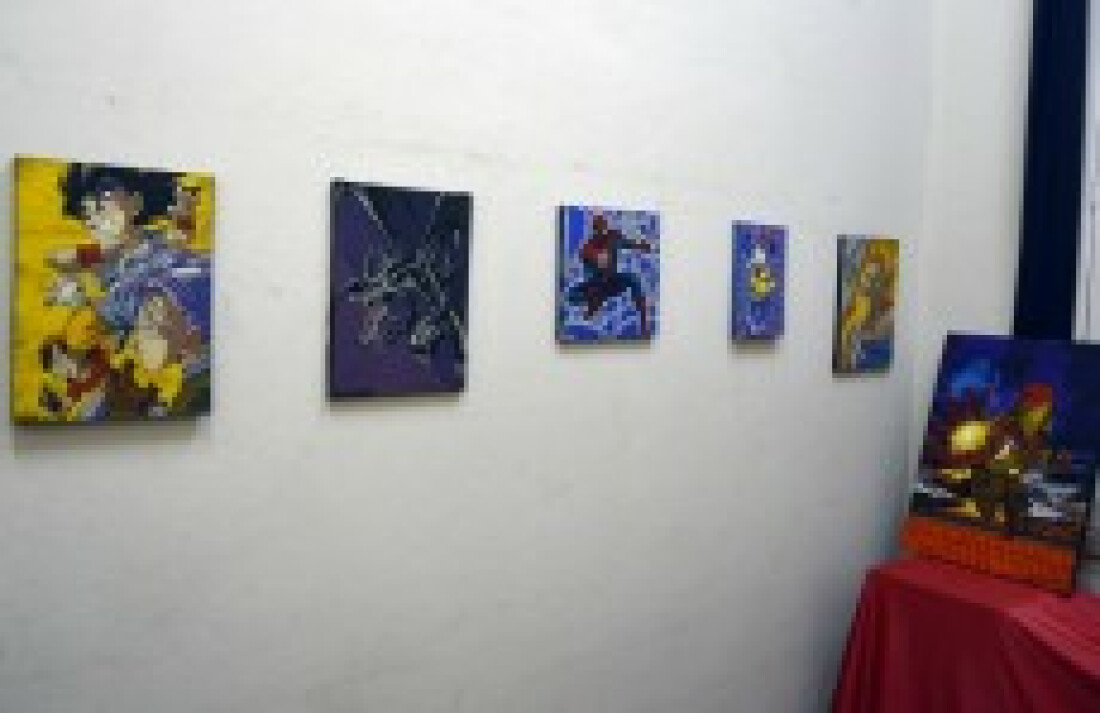 Casa da Estação tem mostra com heróis