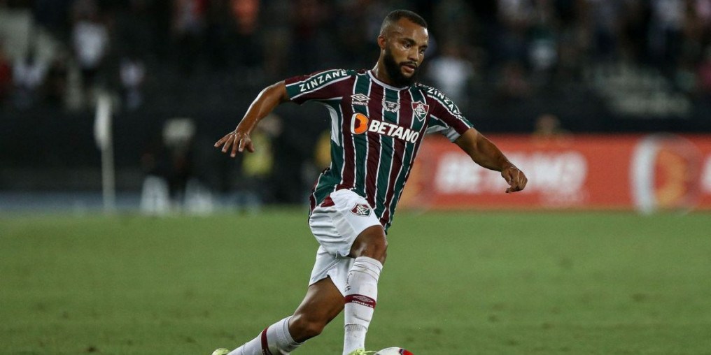 Fluminense encara Portuguesa de olho na liderança do Carioca
