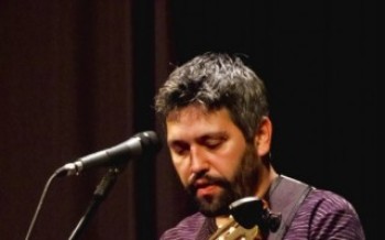 Gui Cardoso apresenta nesta sexta o show "Não Sei Pousar"