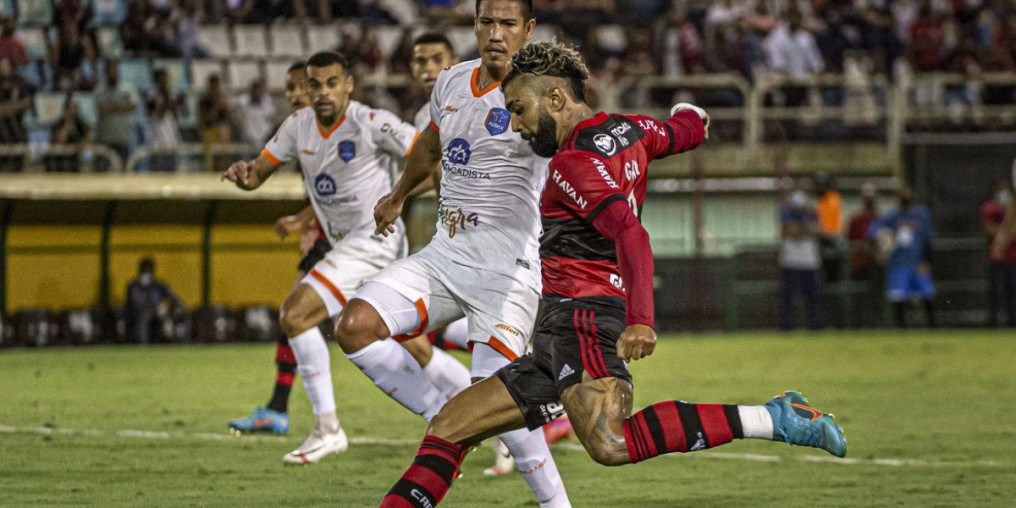 Campeonato Carioca: Flamengo supera Audax por 2 a 1