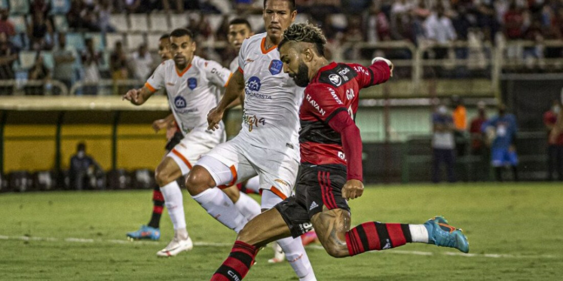 Campeonato Carioca: Flamengo supera Audax por 2 a 1