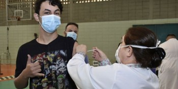 Casos de covid-19 chegam a 26,9 milhões no Brasil