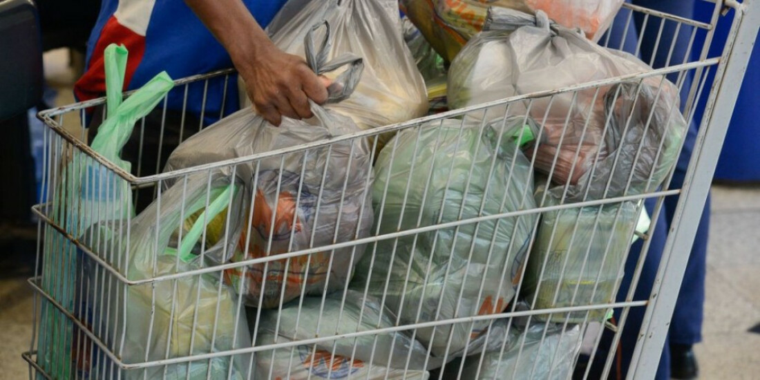 Consumo doméstico cresce 3,04% em 2021, mostra pesquisa