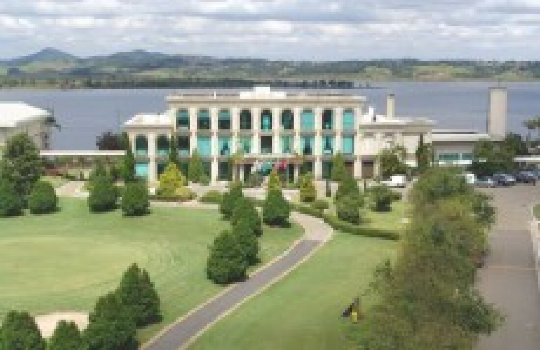 Paradise promove torneio de poker