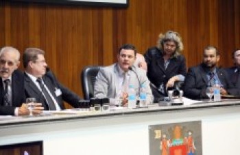 Aposentadoria de diretoras será discutida