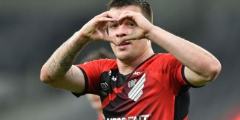 Fortaleza anuncia contratação de Renato Kayzer