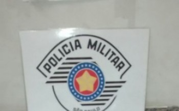 Jovem é flagrado com drogas na Vila Pomar