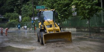 Fortes chuvas provocam alagamentos no Rio de Janeiro