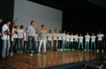 Projeto Voleimania é lançado em Suzano