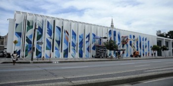 No Rio, grafiteiros pintam fachada da Biblioteca Parque Estadual