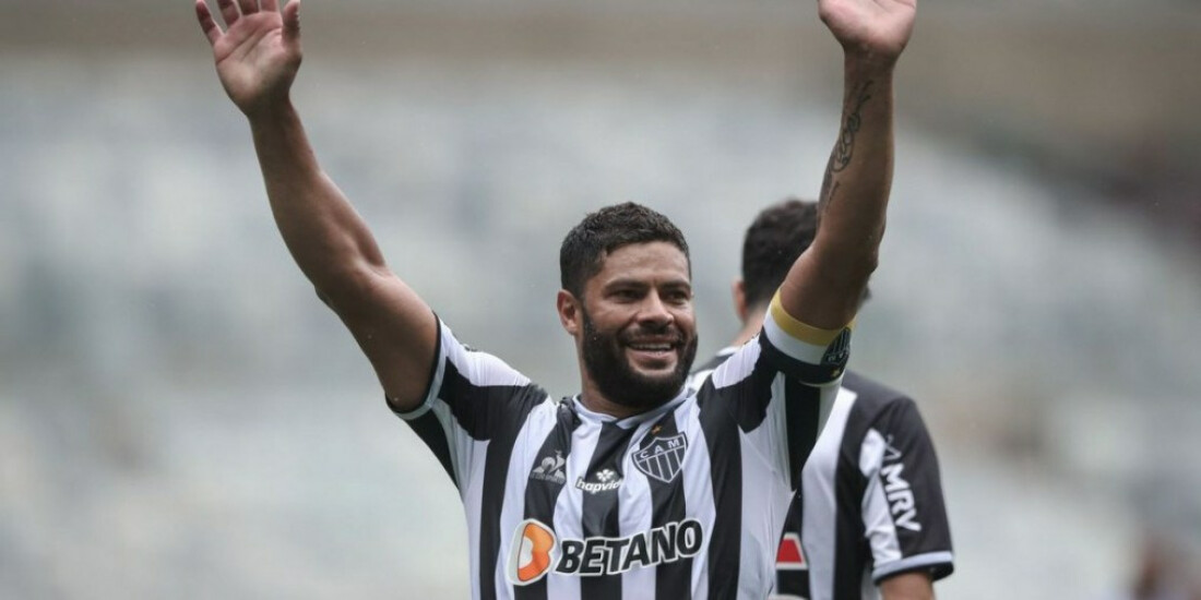 Atlético-MG atropela Patrocinense e assume liderança do Mineiro