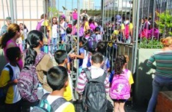 Mais de 30 mil alunos voltam às aulas em Mogi