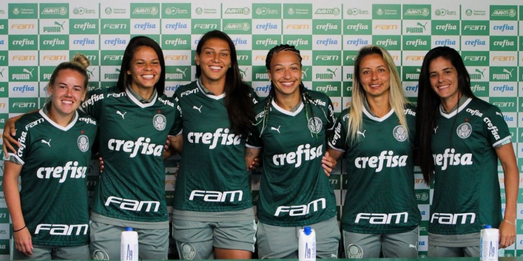 Com Andressinha e Bia Zaneratto, Palmeiras apresenta elenco feminino