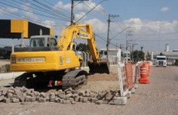 Alckmin vai lançar obras do Corredor