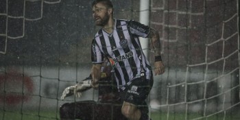 Mineiro: Atlético-MG mostra força e goleia Uberlândia