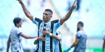 Com equipe titular, Grêmio supera São José por 2 a 1 no Gaúcho