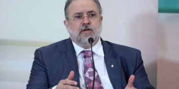Procurador-geral da República testa positivo para covid-19