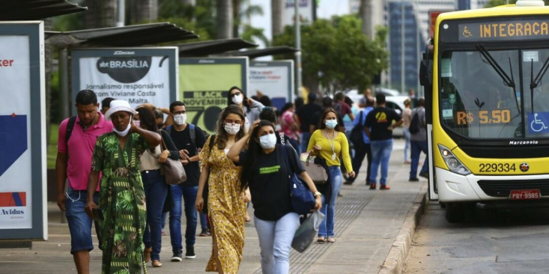 Brasil tem 172 mil novos casos e 893 mortes por covid-19, em 24 horas
