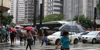 Casos de síndrome respiratória grave tendem a crescer em 23 estados