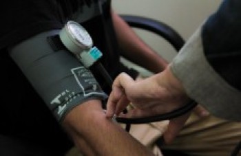 Hipertensos e diabéticos têm programa de acompanhamento