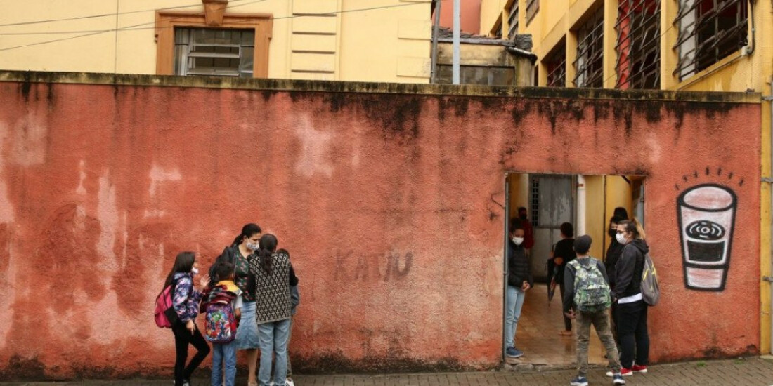 SP: rede estadual de ensino pedirá comprovante de vacinação anticovid