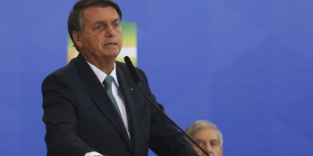 Presidente anula decretos que revogavam luto oficial