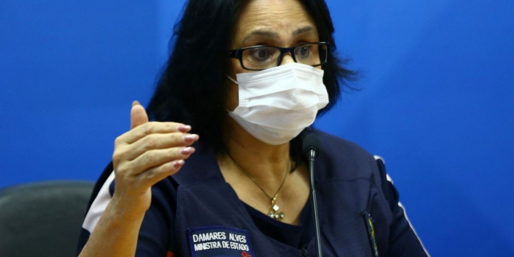 Sem Censura desta segunda recebe a ministra Damares Alves