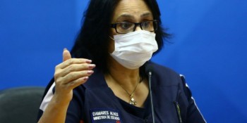 Sem Censura desta segunda recebe a ministra Damares Alves