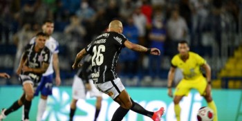 Corinthians desencanta no Paulistão ao vencer Santo André fora de casa